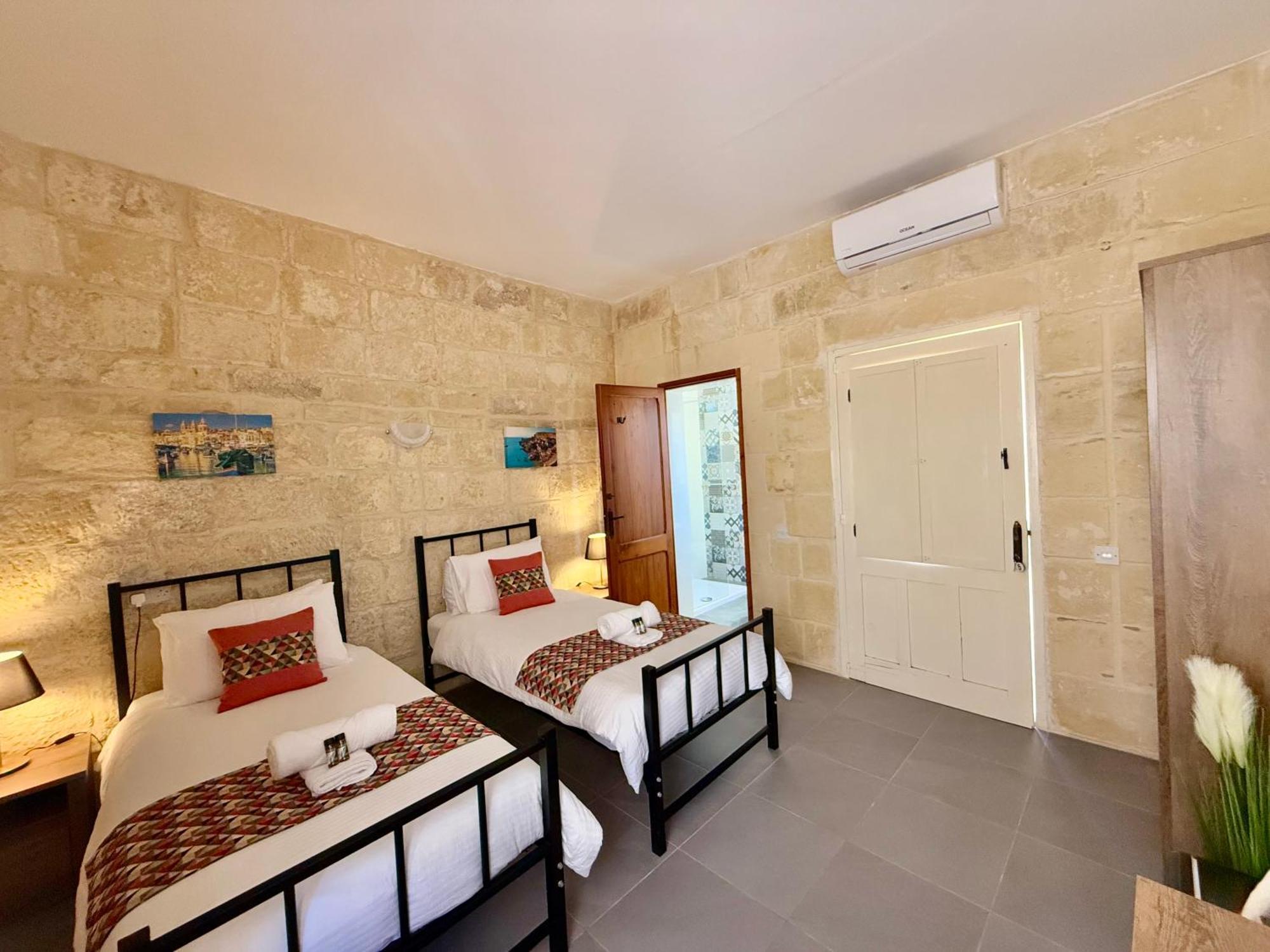 Ta' Matmura B&B อาร์บ ภายนอก รูปภาพ