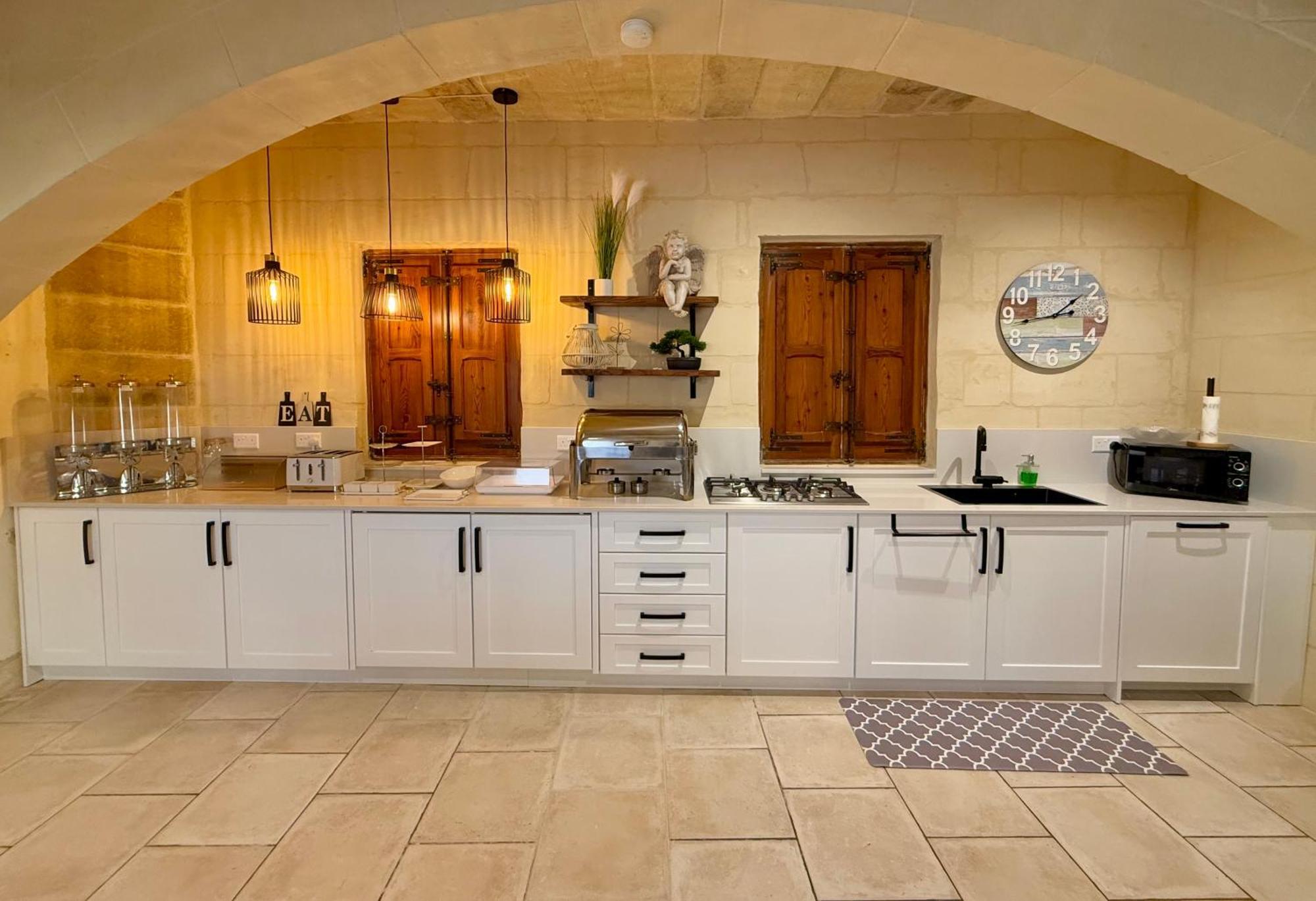 Ta' Matmura B&B อาร์บ ภายนอก รูปภาพ
